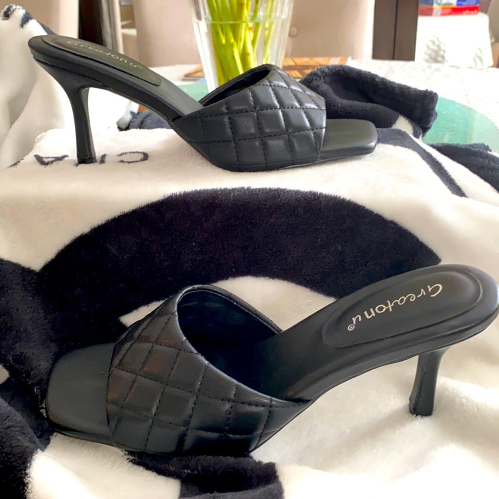 Black open toe sandals